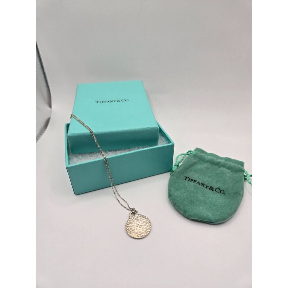 Tiffany & Co sterling signed 45 year clinique necklace 18" chain 1" pendant - Picture 5 of 9